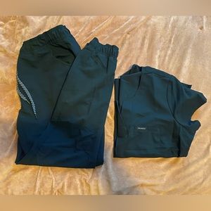 Black Jaanuu Women’s Scrub Set